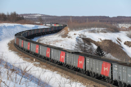 На Дальневосточной железной дороге установили два рекорда в контейнерных перевозках